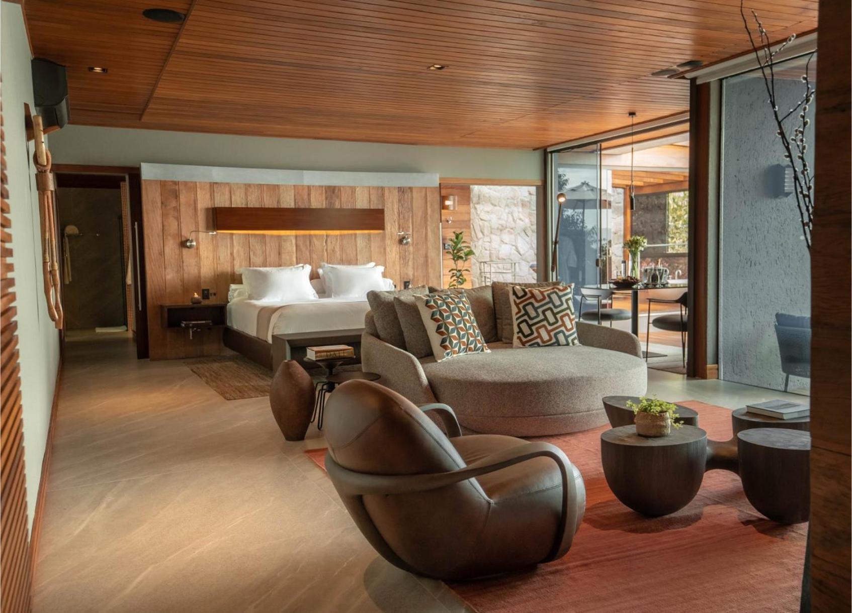 Emerald Bungalow,1632259741:JPEG